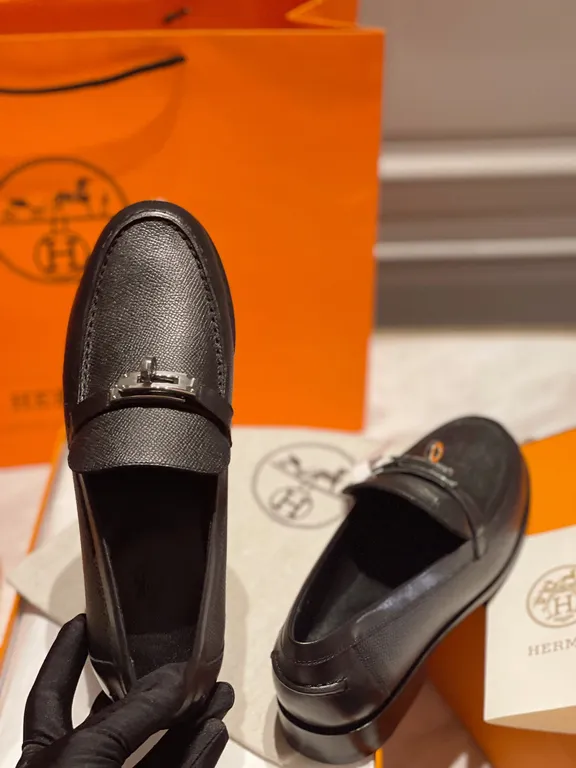 Hermes Shoe 